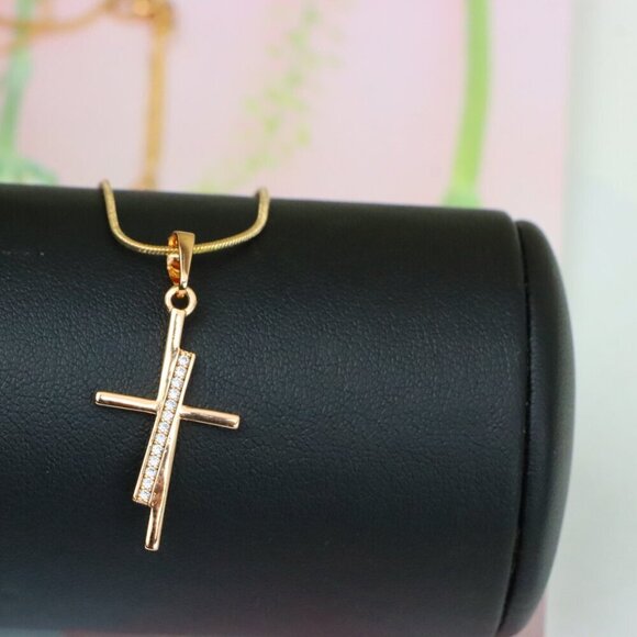 "Elegant Rose Gold Cross Pendant with Embedded CZ Accents, XPPT1266 - Picture 6 of 13